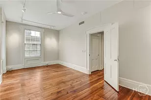 31 E Jones St, Savannah, GA 31401 - Photo 15