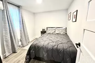528 E 37th St, Savannah, GA 31401 - Photo 7