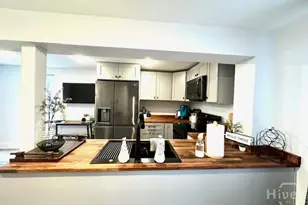 528 E 37th St, Savannah, GA 31401 - Photo 3