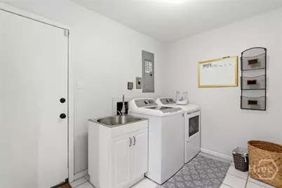 8305 Meadowbrook Road, Savannah, GA 31406 - Photo 31