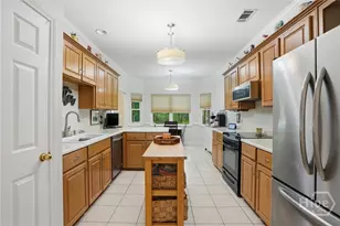 4 Oak Park Pl, Savannah, GA 31405 - Photo 11