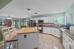 121 Oak Creek Ct, Richmond Hill, GA 31324 - Photo 15