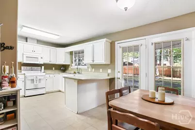 306 Wild Heron Road, Savannah, GA 31419 - Photo 5