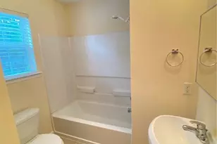 27 Rosa Ln, Savannah, GA 31419 - Photo 11