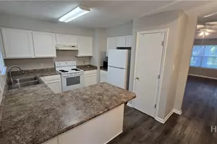 122 Penn Station, Savannah, GA 31410 - Photo 7