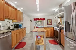 220 N Cromwell Rd, Savannah, GA 31410 - Photo 11