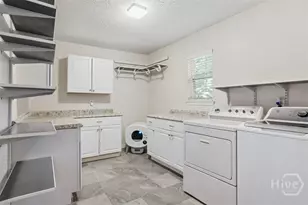 220 N Cromwell Rd, Savannah, GA 31410 - Photo 21