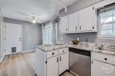 510 Pointe South Drive, Savannah, GA 31410 - Photo 15