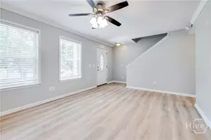 510 Pointe S Dr, Savannah, GA 31410 - Photo 13