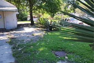 1001 Bowden St, Savannah, GA 31415 - Photo 3