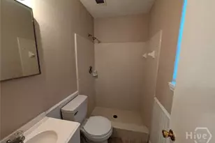 9406 Dunwoody Dr, Savannah, GA 31406 - Photo 7
