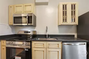 2304 E Reynolds St, Savannah, GA 31401 - Photo 9