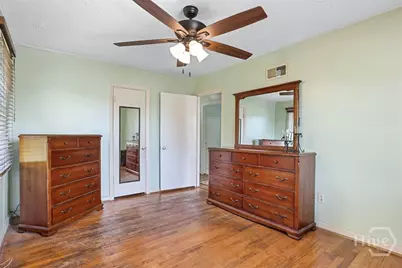 2221 E 57th Street, Savannah, GA 31404 - Photo 19