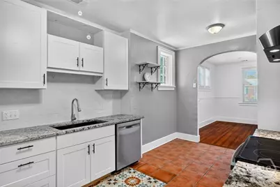 415 E 52nd Street, Savannah, GA 31405 - Photo 17