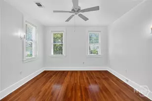 415 E 52nd St, Savannah, GA 31405 - Photo 33