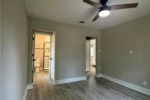 816 W 52nd St, Savannah, GA 31405 - Photo 5