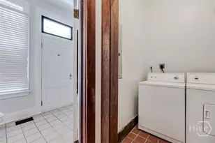 305 W Duffy St, Savannah, GA 31401 - Photo 29