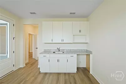 172 Mage Street, Savannah, GA 31302 - Photo 9