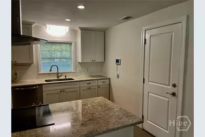 21 E 61st Street, Savannah, GA 31405 - Photo 7