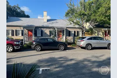555 E Harris Street, Savannah, GA 31401 - Photo 3