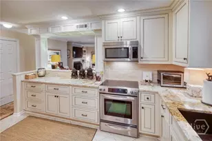 6808 Laroche Ave, Savannah, GA 31406 - Photo 11