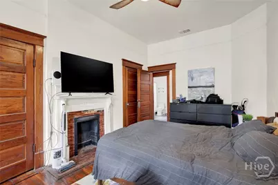 114 W Waldburg Street, Savannah, GA 31401 - Photo 23
