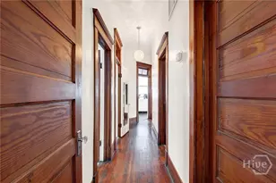114 W Waldburg St, Savannah, GA 31401 - Photo 21