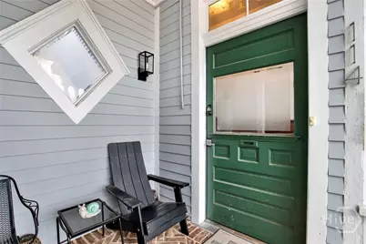 114 W Waldburg Street, Savannah, GA 31401 - Photo 7