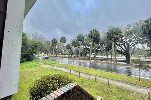 1220 E Victory Dr, Savannah, GA 31404 - Photo 15