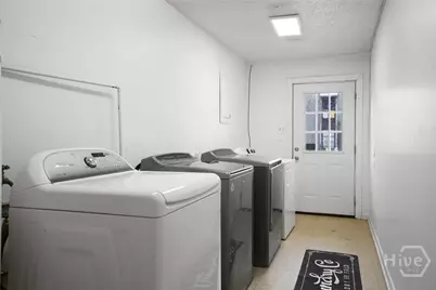 1220 E Victory Drive #1, Savannah, GA 31404 - Photo 9