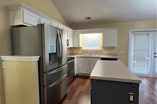 283 Lancaster Wy, Richmond Hill, GA 31324 - Photo 3
