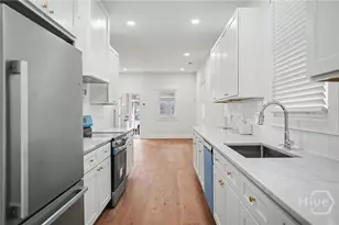 708 W 36th St, Savannah, GA 31415 - Photo 11