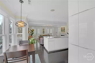 231 Houston St, Savannah, GA 31401 - Photo 13