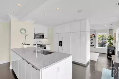 231 Houston Street, Savannah, GA 31401 - Photo 17