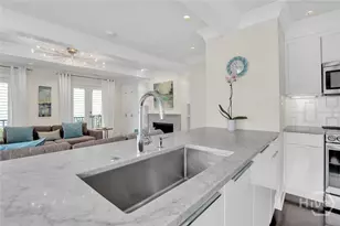 231 Houston St, Savannah, GA 31401 - Photo 21