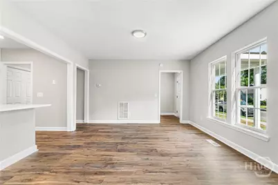 1312 E 52nd Street, Savannah, GA 31404 - Photo 9