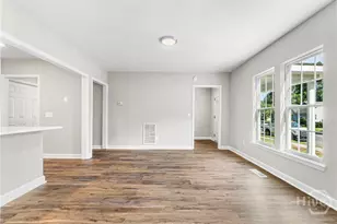1312 E 52nd St, Savannah, GA 31404 - Photo 9
