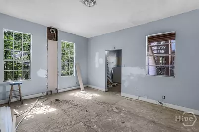 2410 Jefferson Street, Savannah, GA 31401 - Photo 11