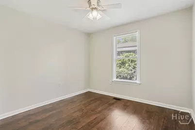 912 E 37th Street, Savannah, GA 31401 - Photo 23