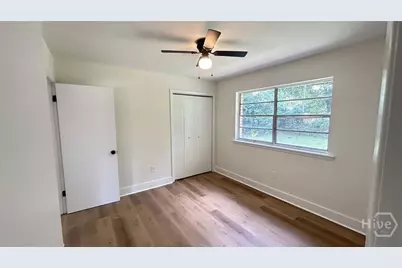 413 Barnhill Drive, Savannah, GA 31406 - Photo 5