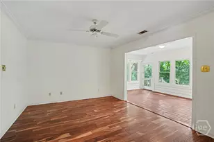 8 Franklin Creek Rd N, Savannah, GA 31411 - Photo 11