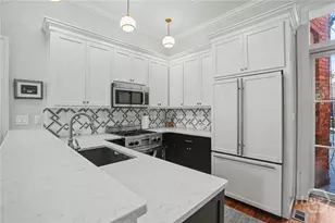 316 E Charlton St, Savannah, GA 31401 - Photo 9