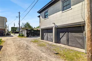 17 W Park Ave, Savannah, GA 31401 - Photo 11