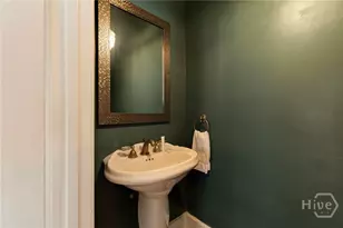 17 W Park Ave, Savannah, GA 31401 - Photo 9