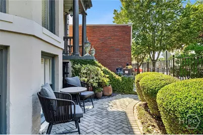 17 W Park Avenue, Savannah, GA 31401 - Photo 5