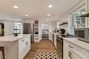 17 W Park Ave, Savannah, GA 31401 - Photo 23