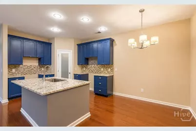 146 Chapel Lake S, Savannah, GA 31419 - Photo 5