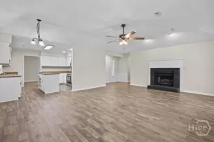 625 Trevor St, Hinesville, GA 31313 - Photo 9