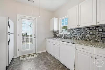 16 Olde Towne Place Drive, Savannah, GA 31410 - Photo 15