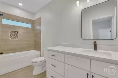 1112 E Waldburg Street, Savannah, GA 31404 - Photo 25